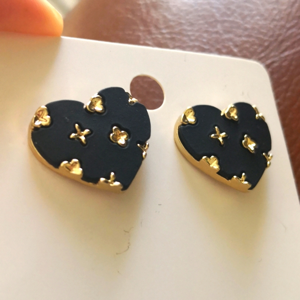 New 💕❤️❤️ earrings 😍
